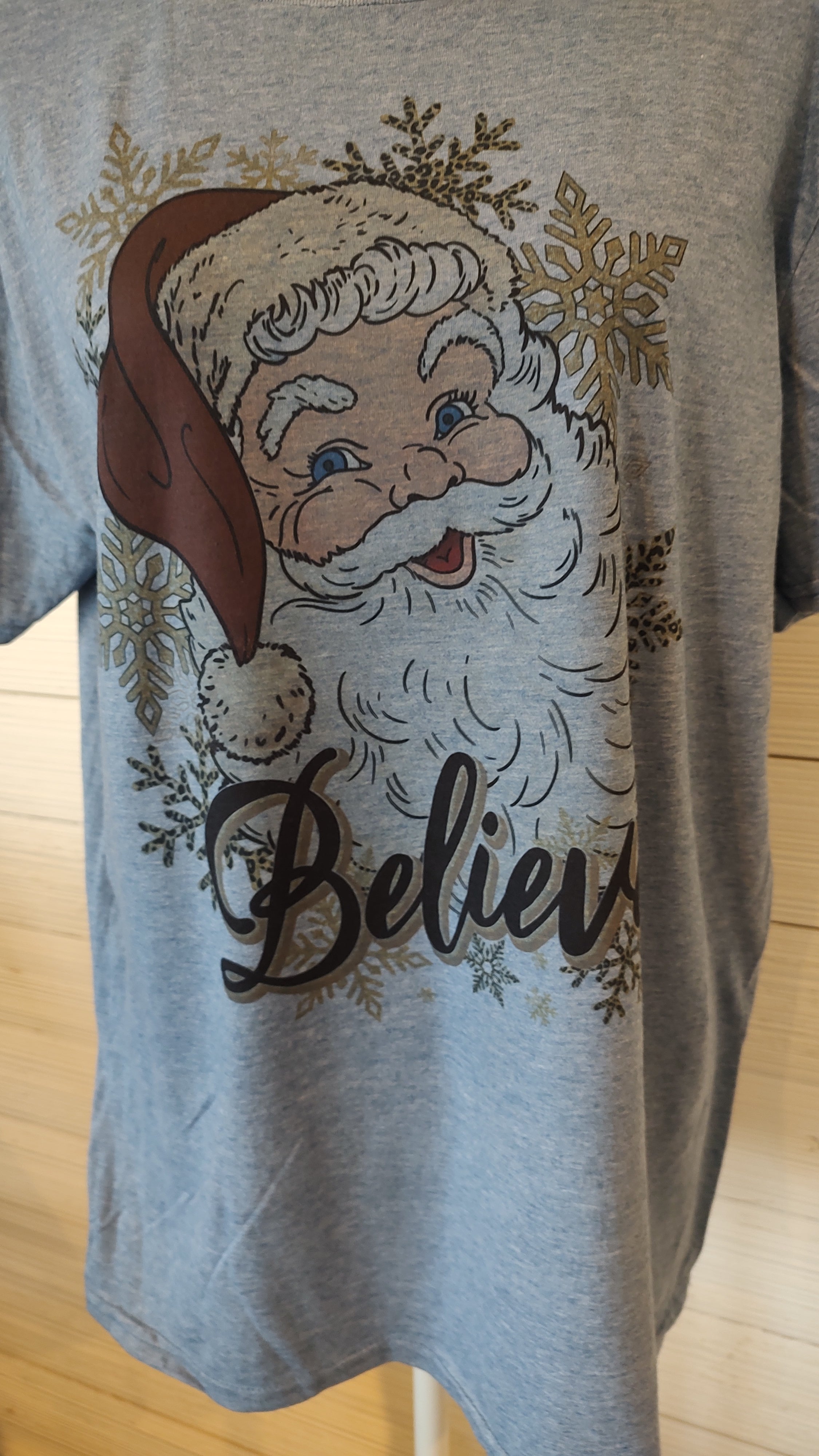 Short sleeve t-shirt Santa Believe