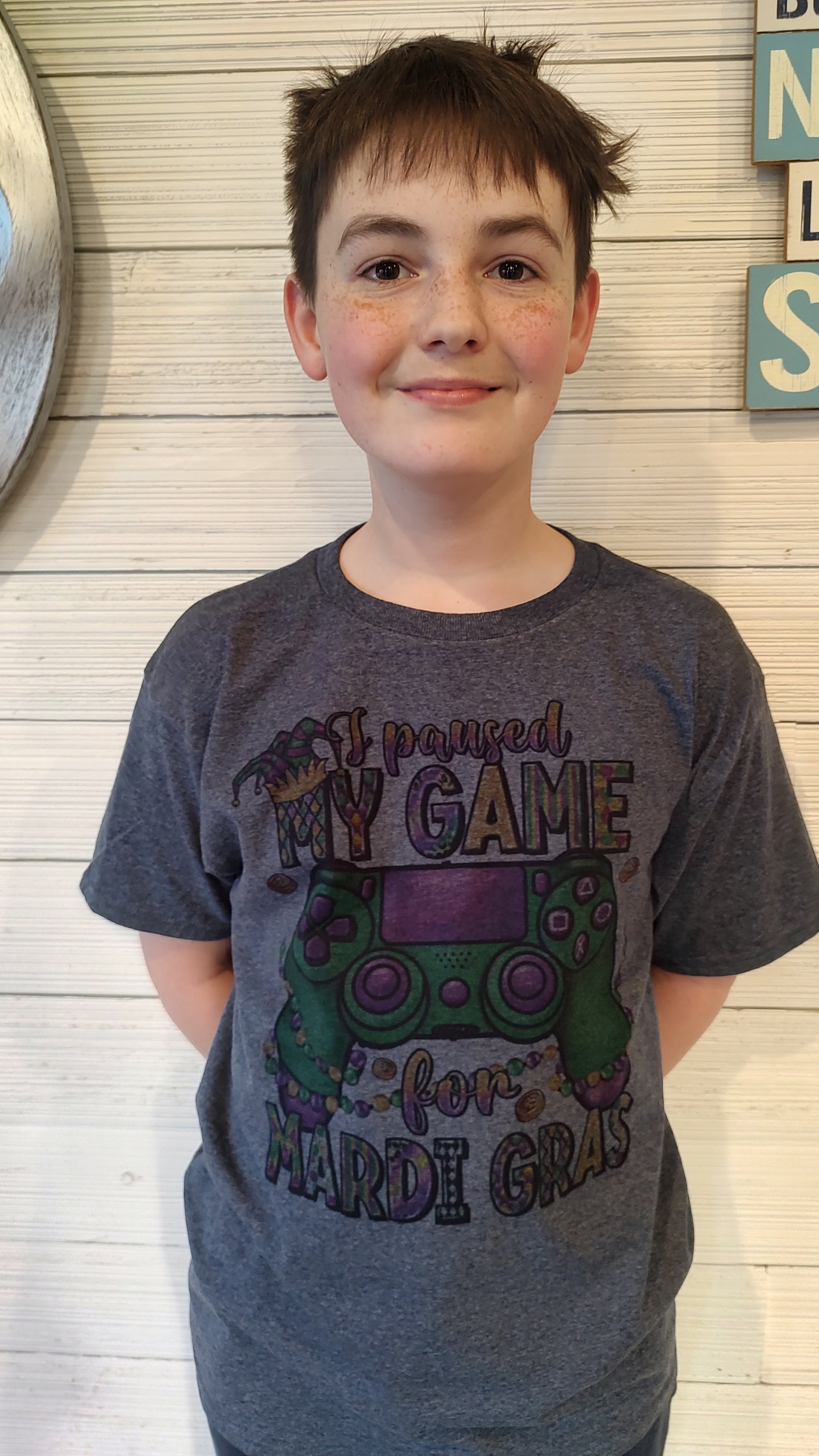 I paused my game for Mardi Gras T-Shirt Youth