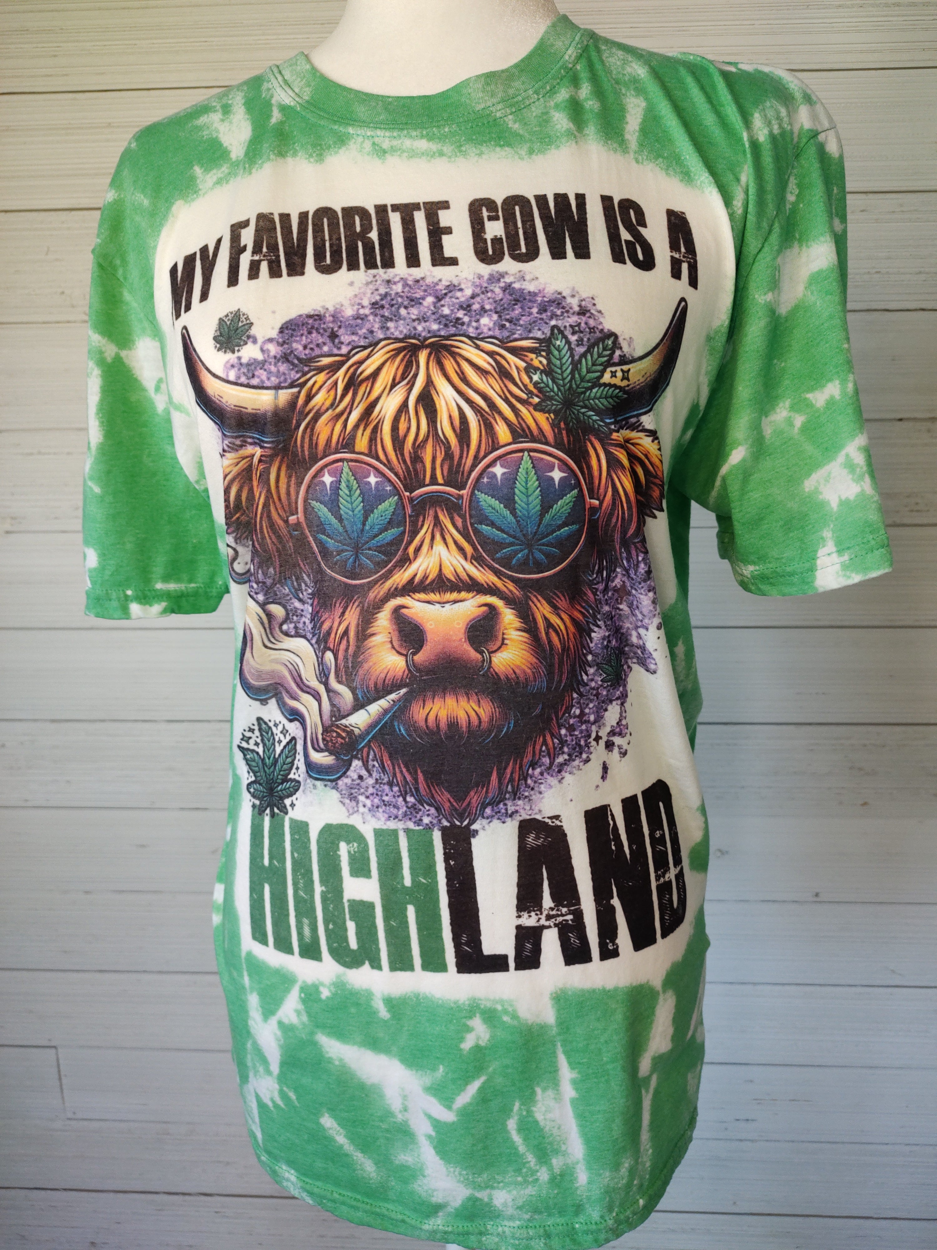 My Favorite Cow Is A HIGHLAND T-Shirt Scrunch Bleached