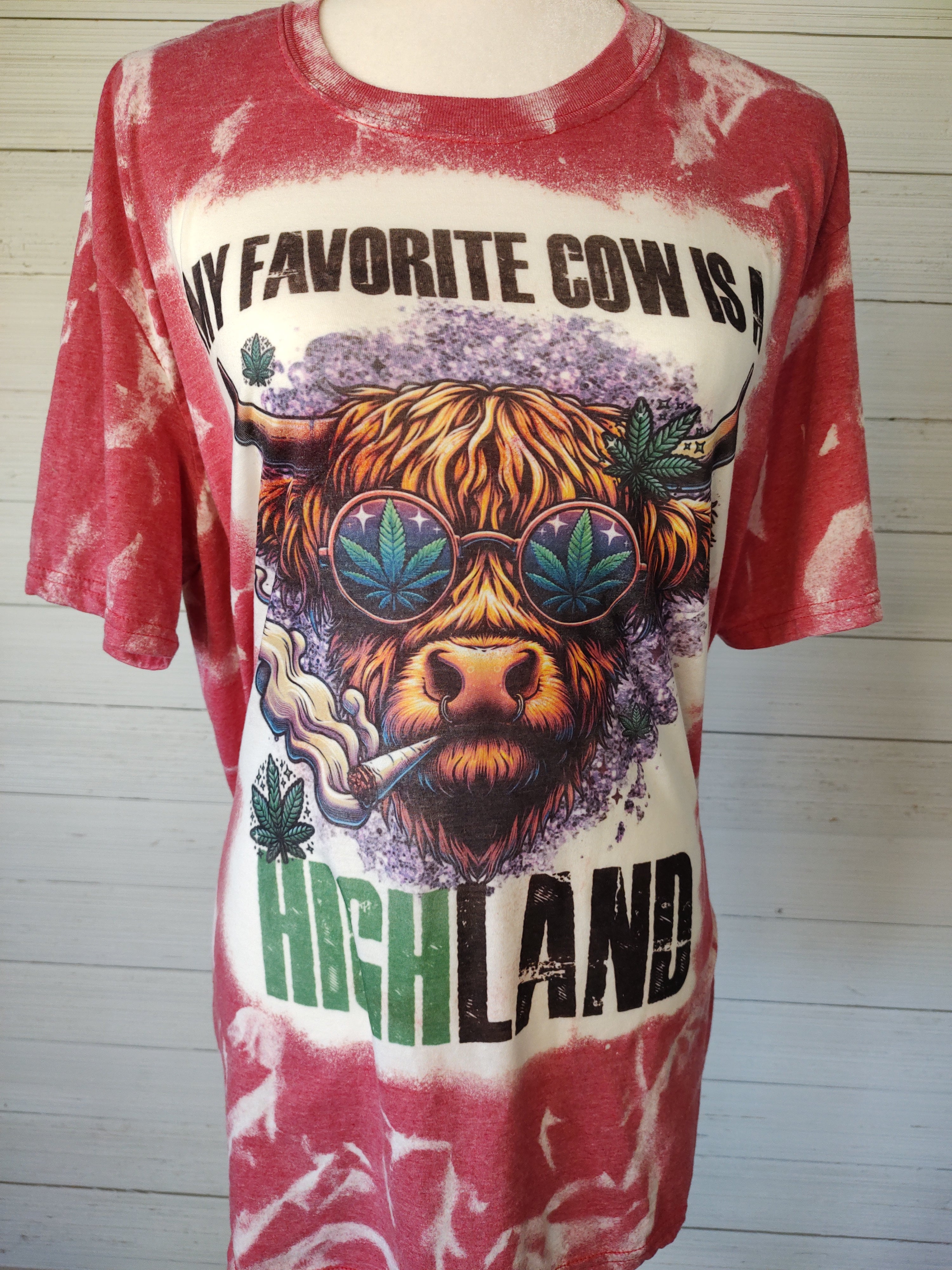 My Favorite Cow Is A HIGHLAND T-Shirt Scrunch Bleached